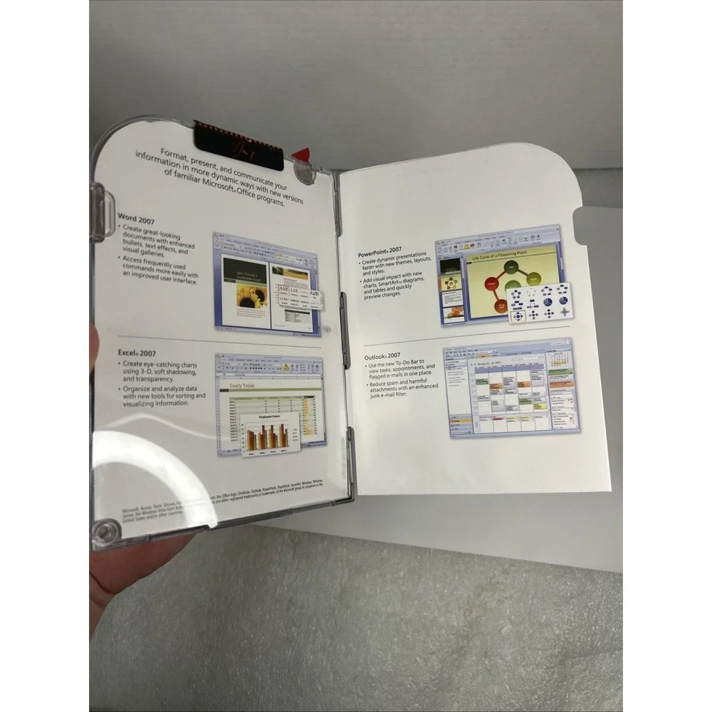Microsoft Office Standard 2007 Upgrade With‎ Product READ